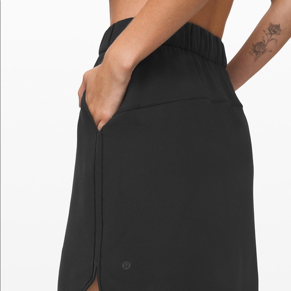 NWT Lululemon On the Fly Skirt Woven Size: 4 - Picture 5 of 6